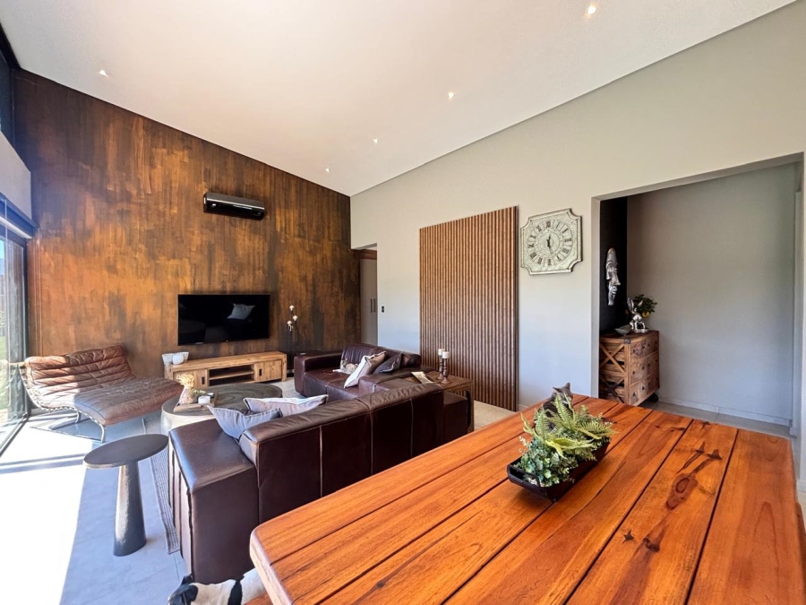 3 Bedroom Property for Sale in Van Der Hoff Park North West